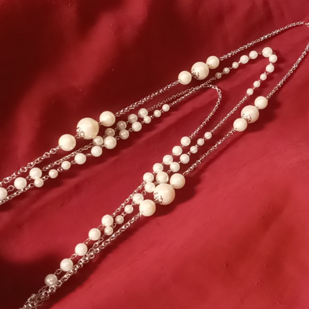 Vintage long and 3 layer circle and diamond cut chain like new